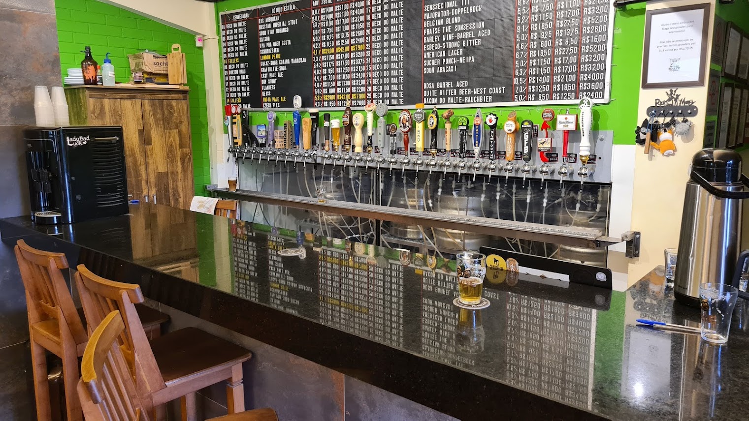 As 30 torneiras de chopp artesanal